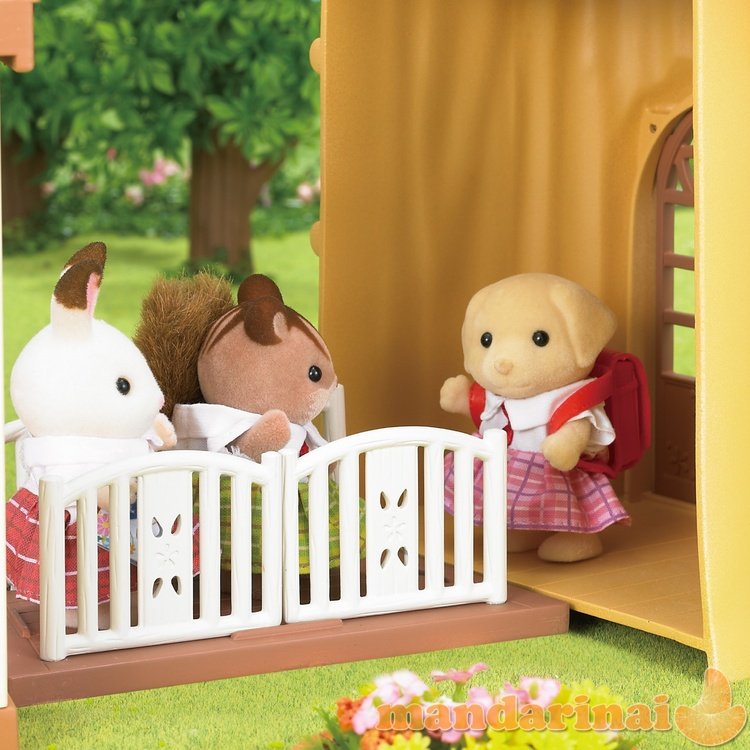 SYLVANIAN FAMILIES Mokykla medyje